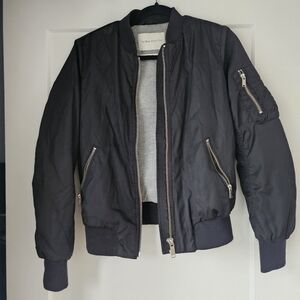 𝅺ARITZIA Wilfred Free Avion Black Bomber Jacket EUC XS